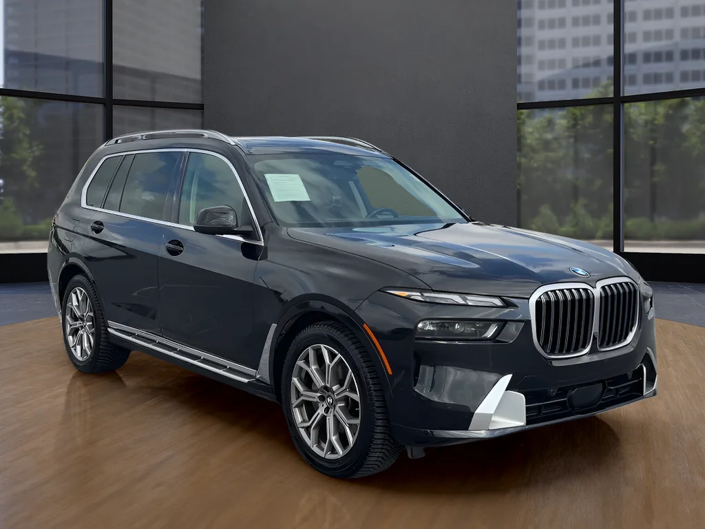 Used 2025 Black BMW xDrive40i image 7