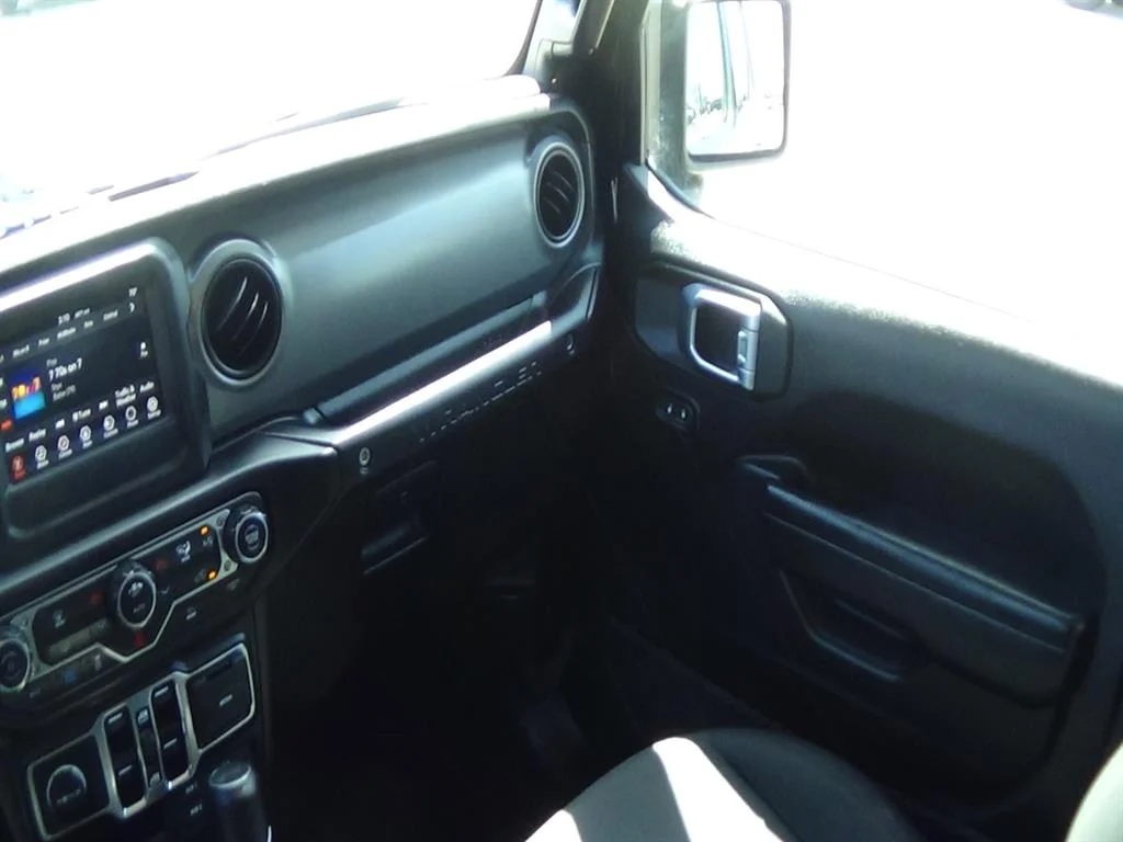 Used 2023 Black Clear Coat (px8) Jeep Sahara 4xe image 15