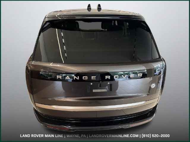 2026 Land Rover Range Rover SV - Photo 4