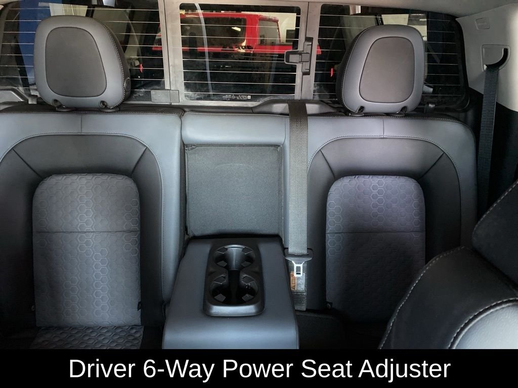 Used 2019 Black Chevrolet Z71 image 13