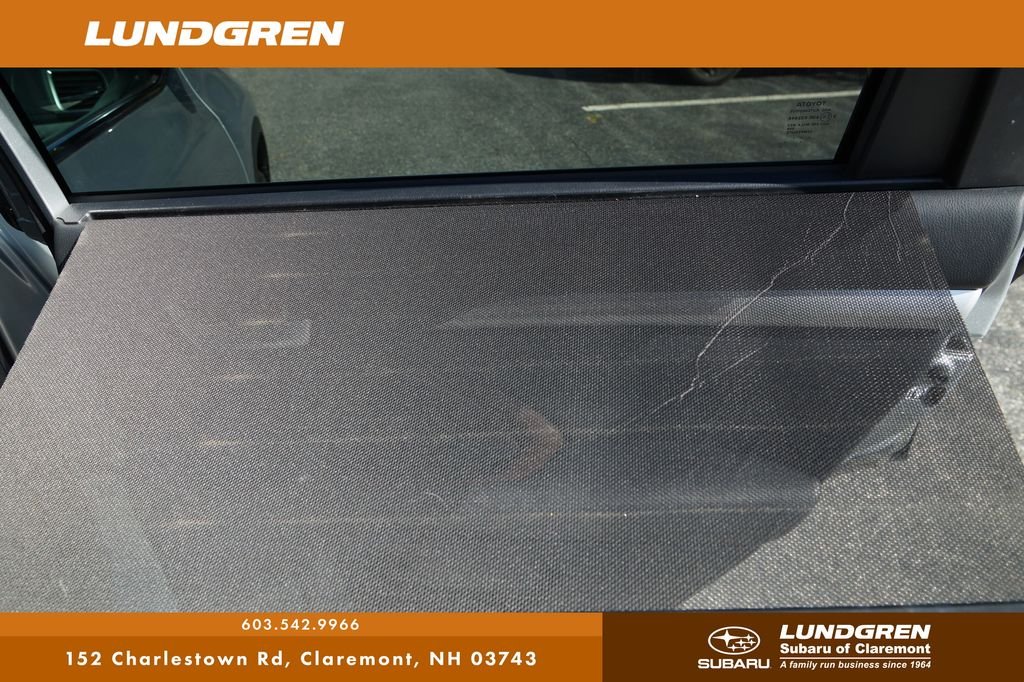Used 2018 Silver Toyota XLE image 31