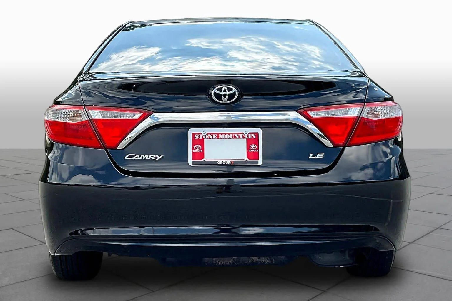 Used 2015 Attitude Black Toyota LE image 5