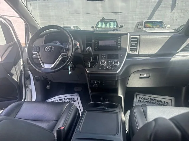 Used 2020 White Toyota SE image 17