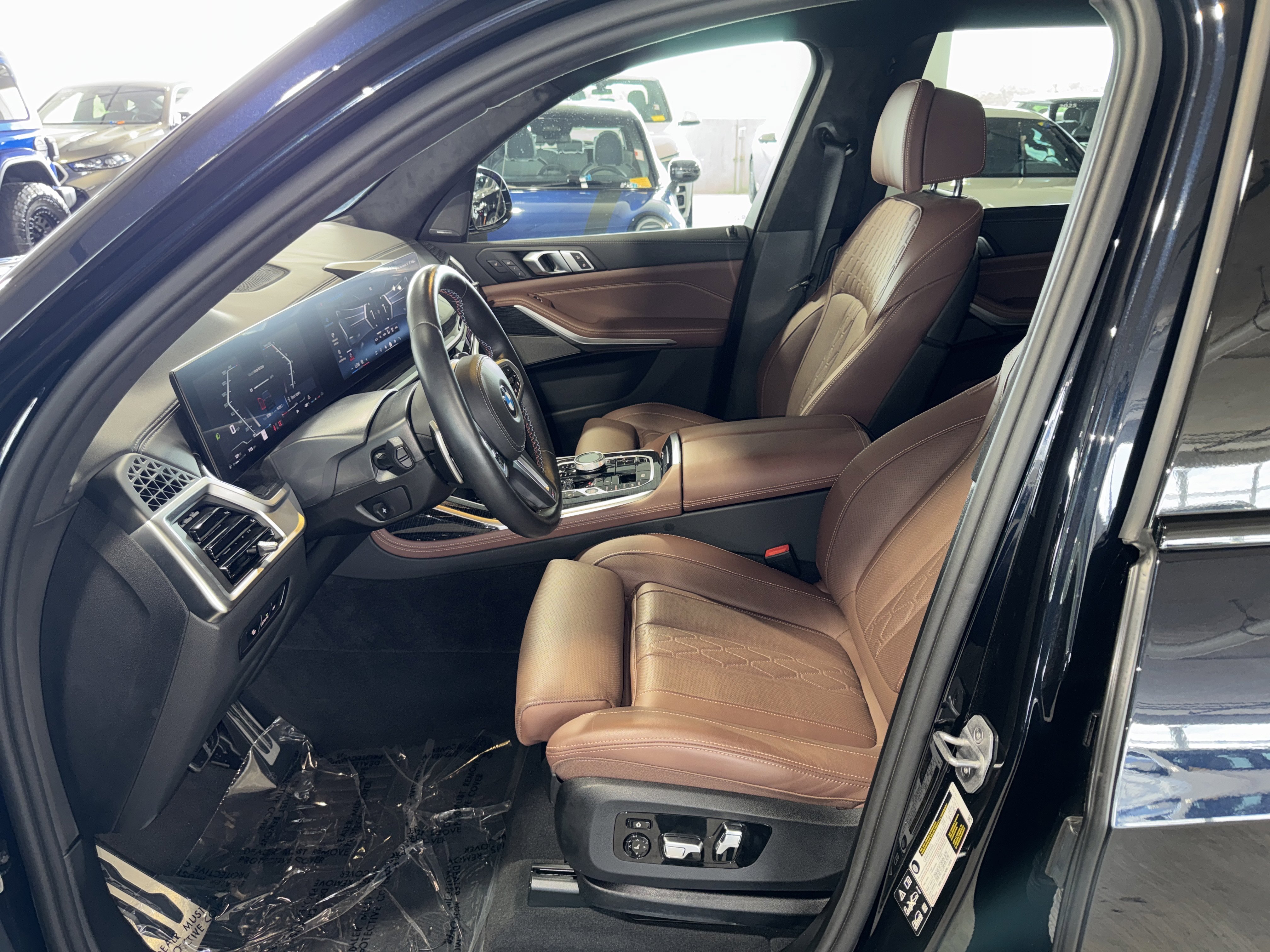 Used 2026 Carbon Black Metallic BMW M60i image 20