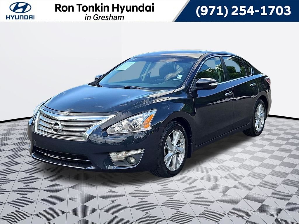 Used 2015 Storm Nissan 2.5 SV image 1