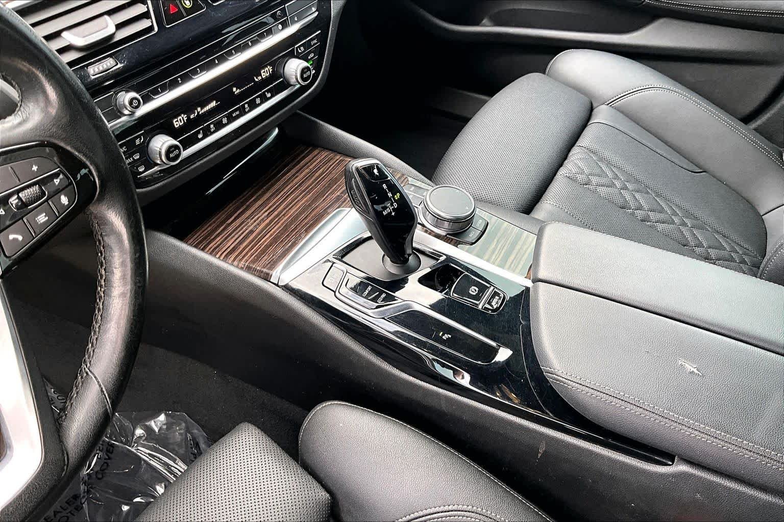 Used 2023 Phytonic Blue Metallic BMW 530i image 15
