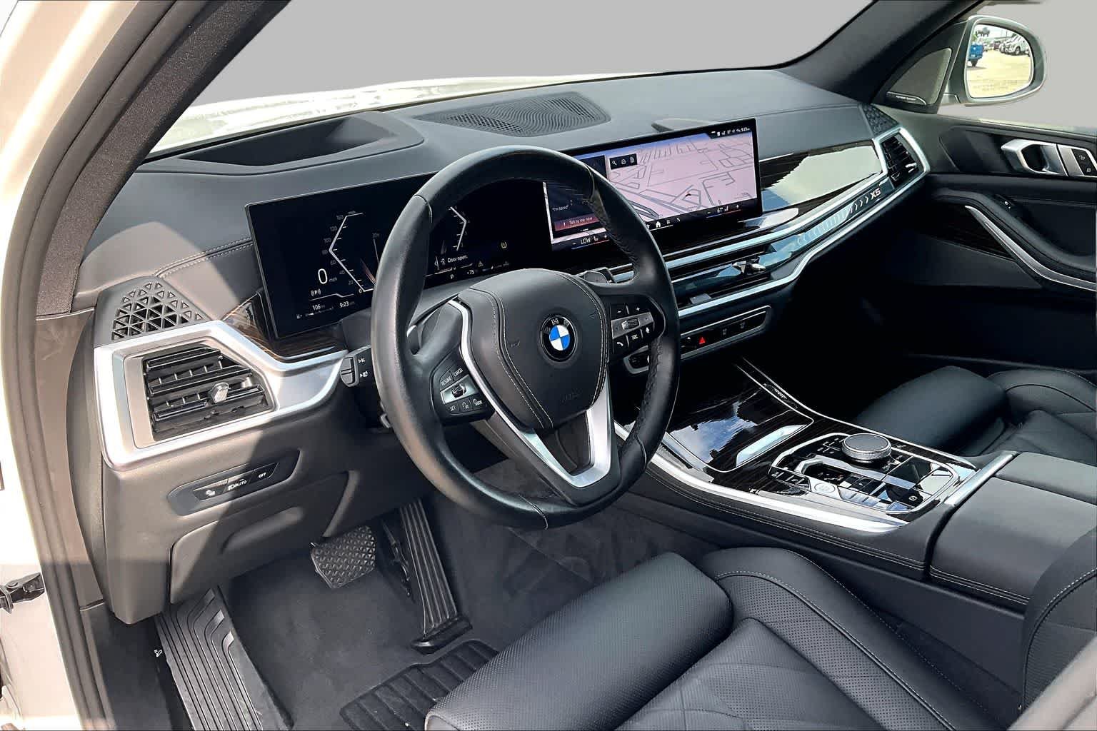 Used 2026 Alpine White BMW sDrive40i image 18