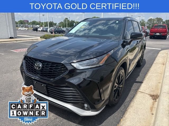 Used 2025 Black Toyota XSE image 3