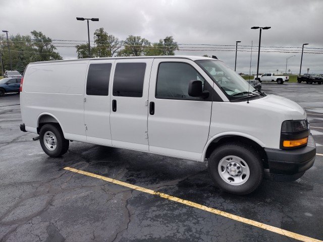 2025 Chevrolet Express Cargo Work Van - Photo 12