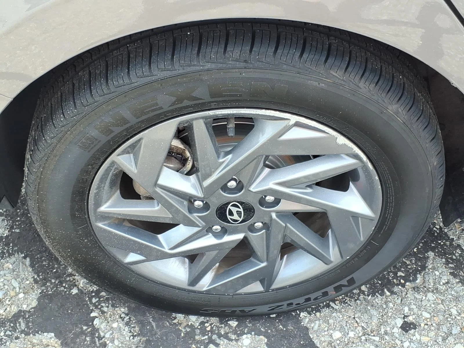 Used 2024 Fluid Metal Hyundai SEL image 12
