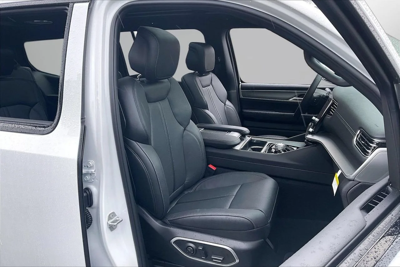 New 2026 Bright White Clearcoat Jeep Limited Altitude image 21