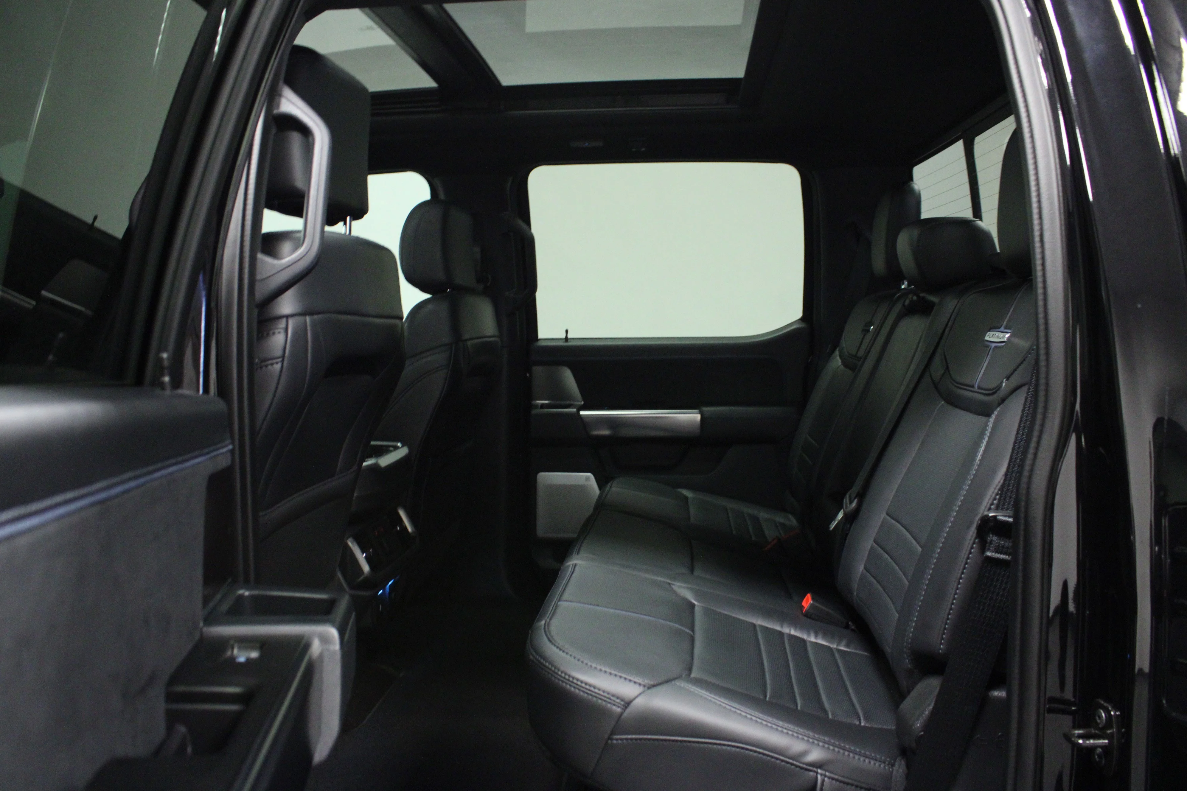 Used 2025 Agate Black Metallic Ford Platinum image 13