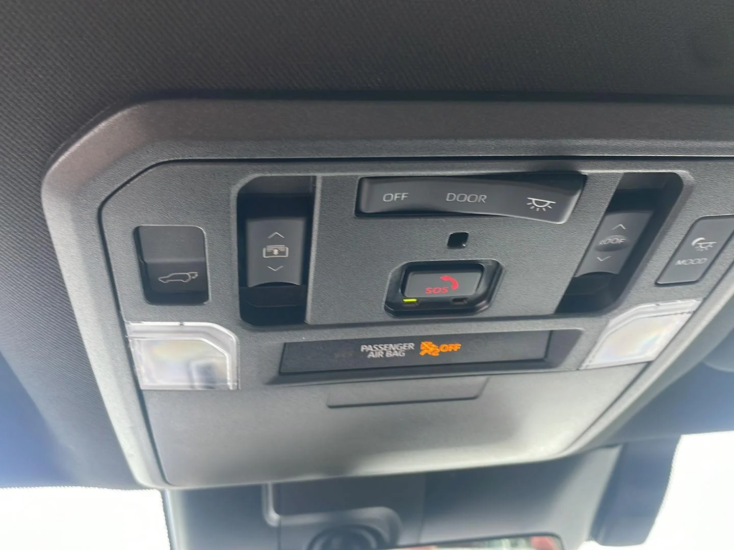 Used 2023 Wind Chill Pearl Toyota Platinum image 11
