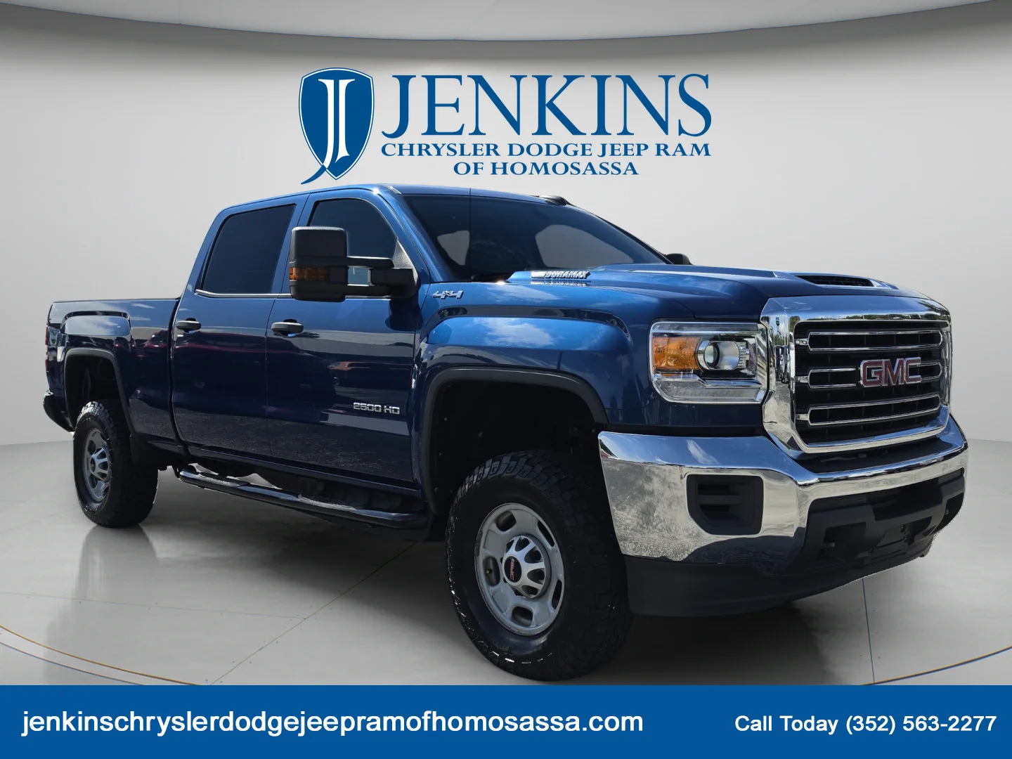 Used 2018 Stone Blue Metallic GMC Base image 1