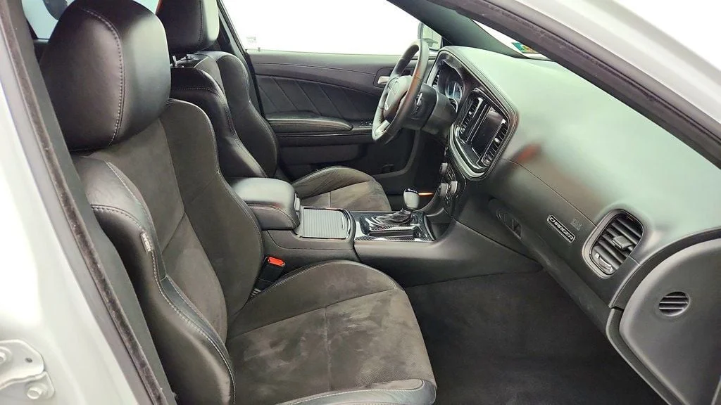Used 2019 White Knuckle Clearcoat Dodge Charger GT w/ Performance Handling, Plus & Blacktop Pkgs image 26
