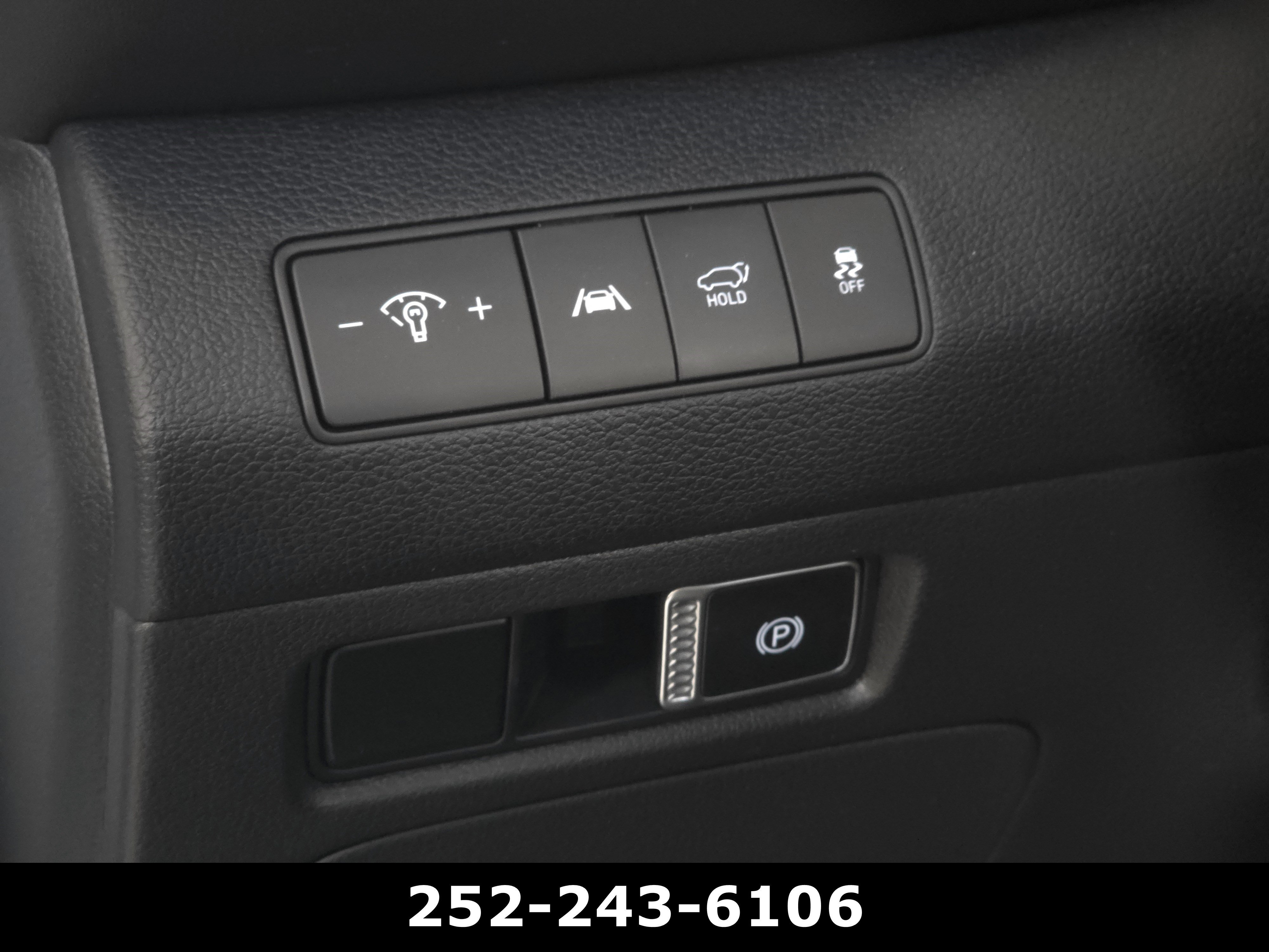 Used 2023 Serenity White Pearl Hyundai SEL image 26