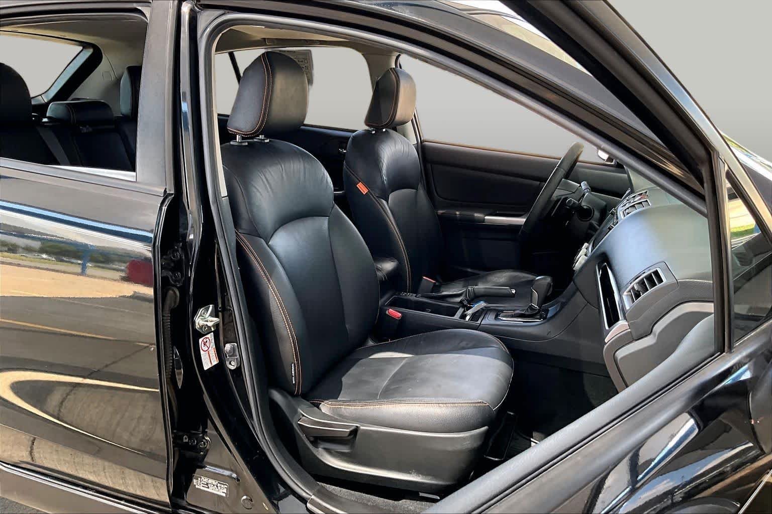 Used 2016 Crystal Black Silica Subaru  image 9