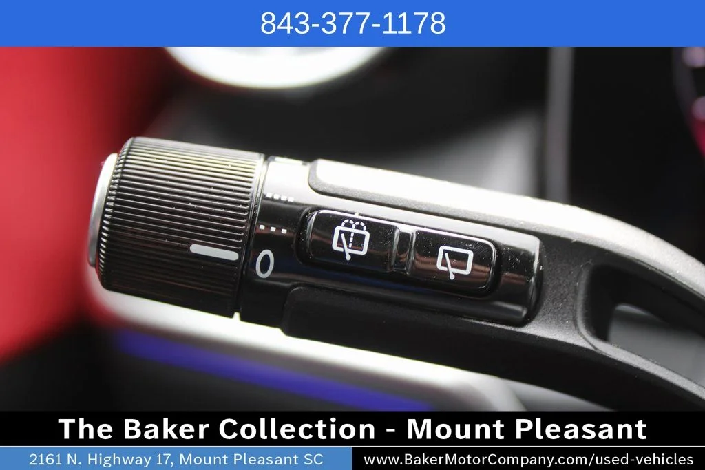 Used 2026 White Mercedes-Benz GLC 300 image 31