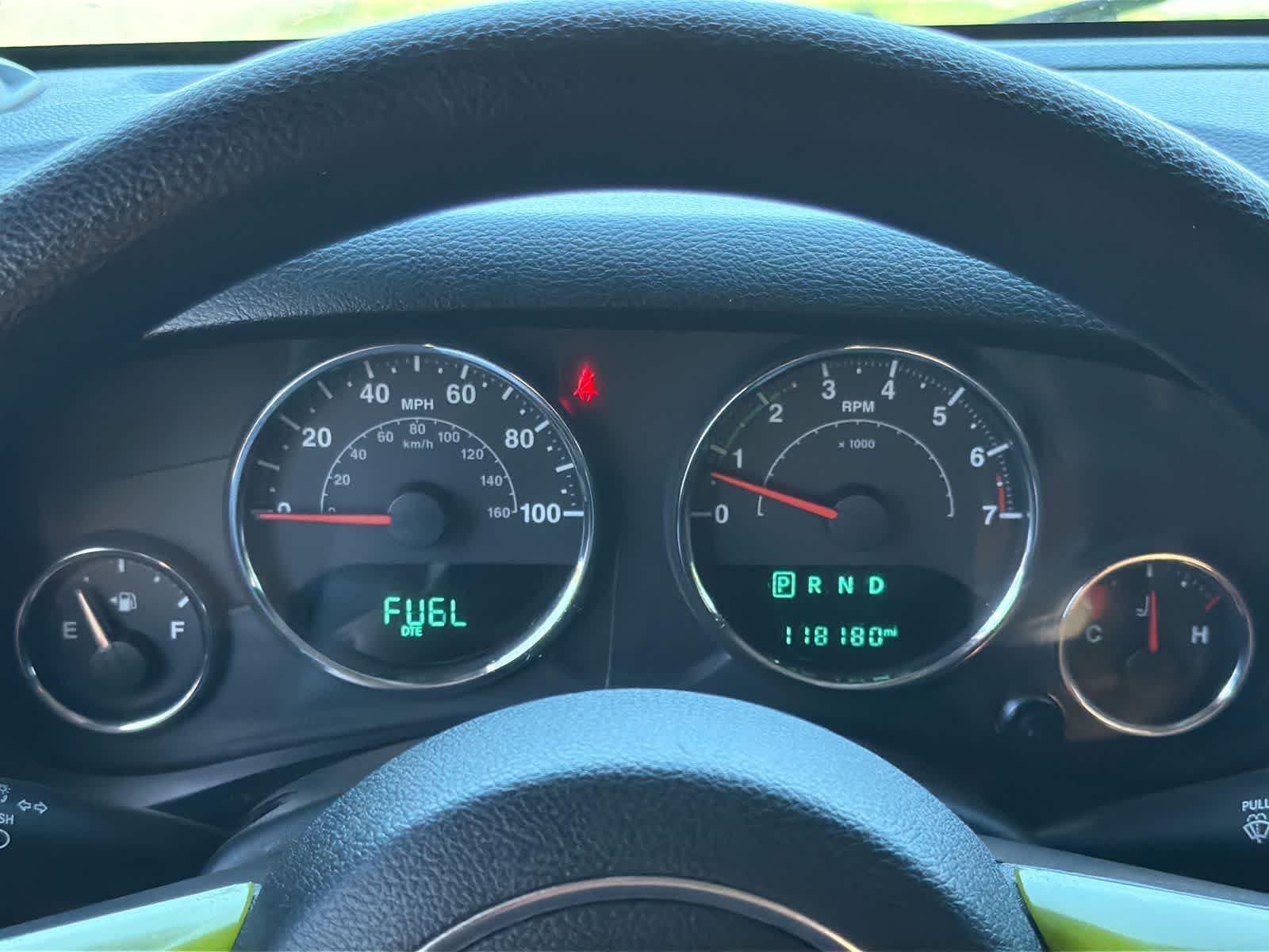 Used 2016 Hypergreen Clearcoat Jeep Sport image 31