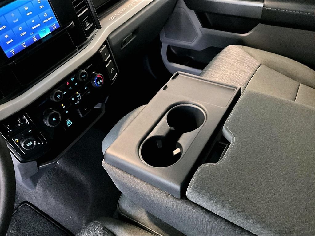 New 2026 Oxford White Ford XLT image 14