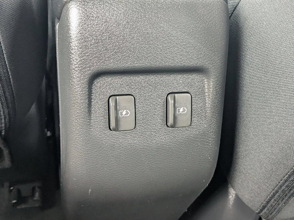 Used 2022 Aspen White Tricoat Nissan SV image 22