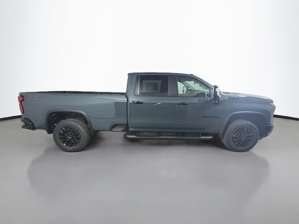 New 2026 Cypress Gray Chevrolet LT image 5