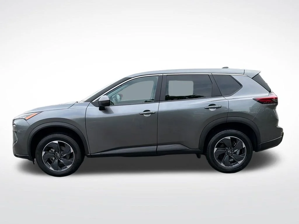 2024 Nissan Rogue SV - Photo 2