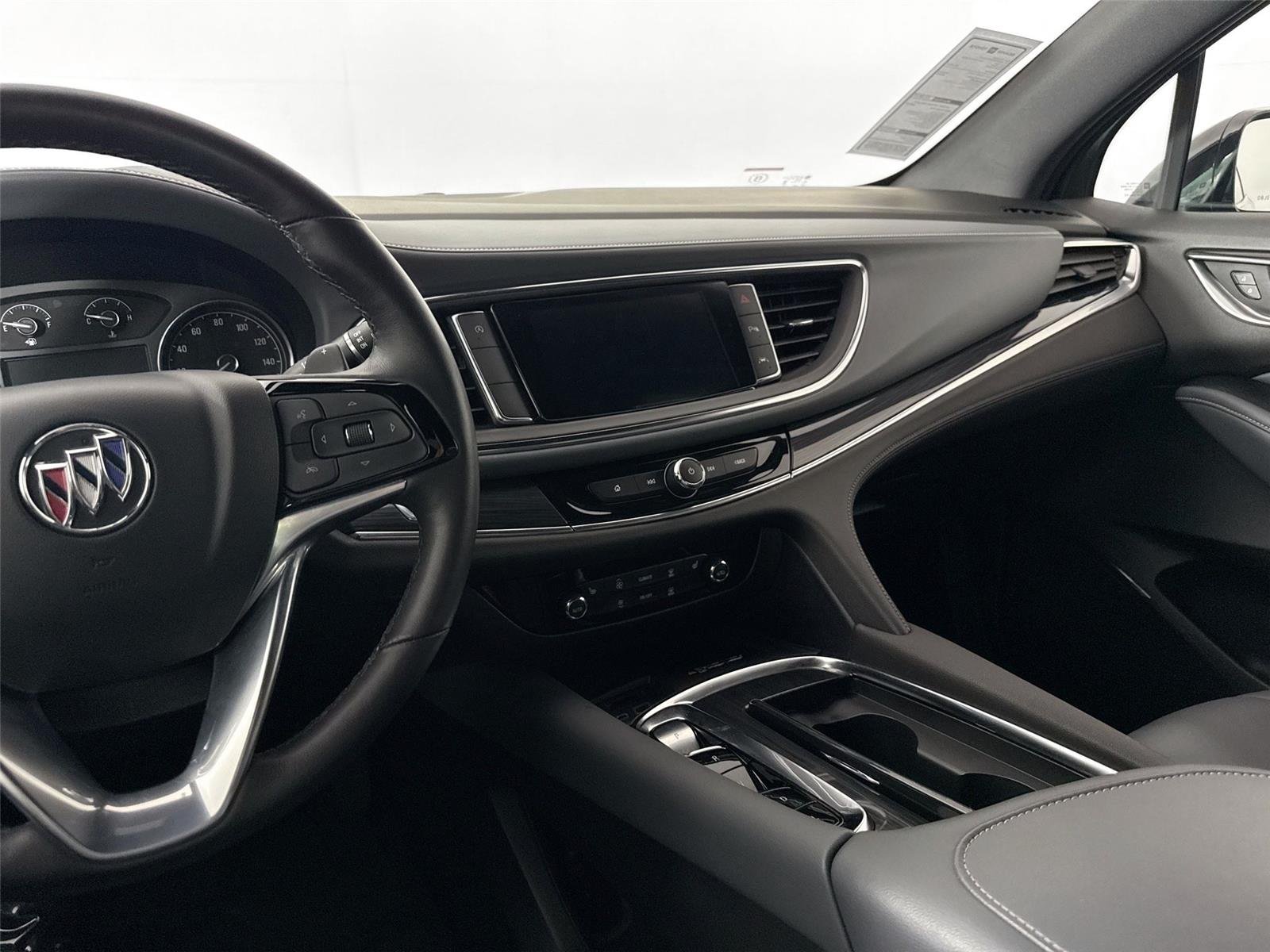 2024 Buick Enclave Essence - Photo 31