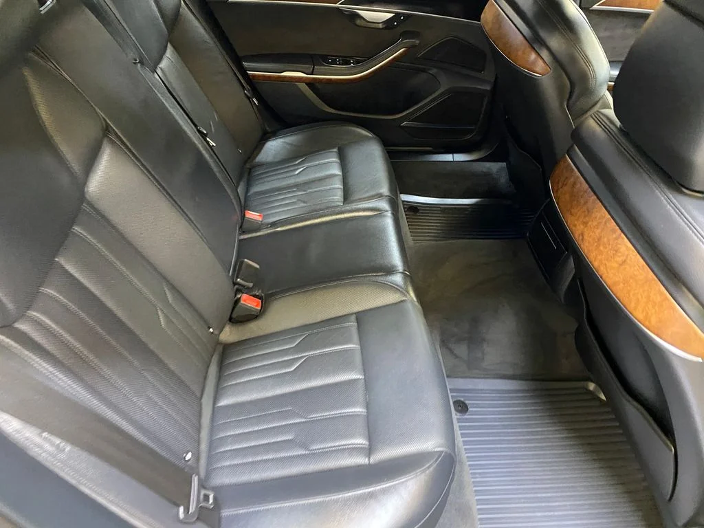 Used 2019  Audi L 55 image 28