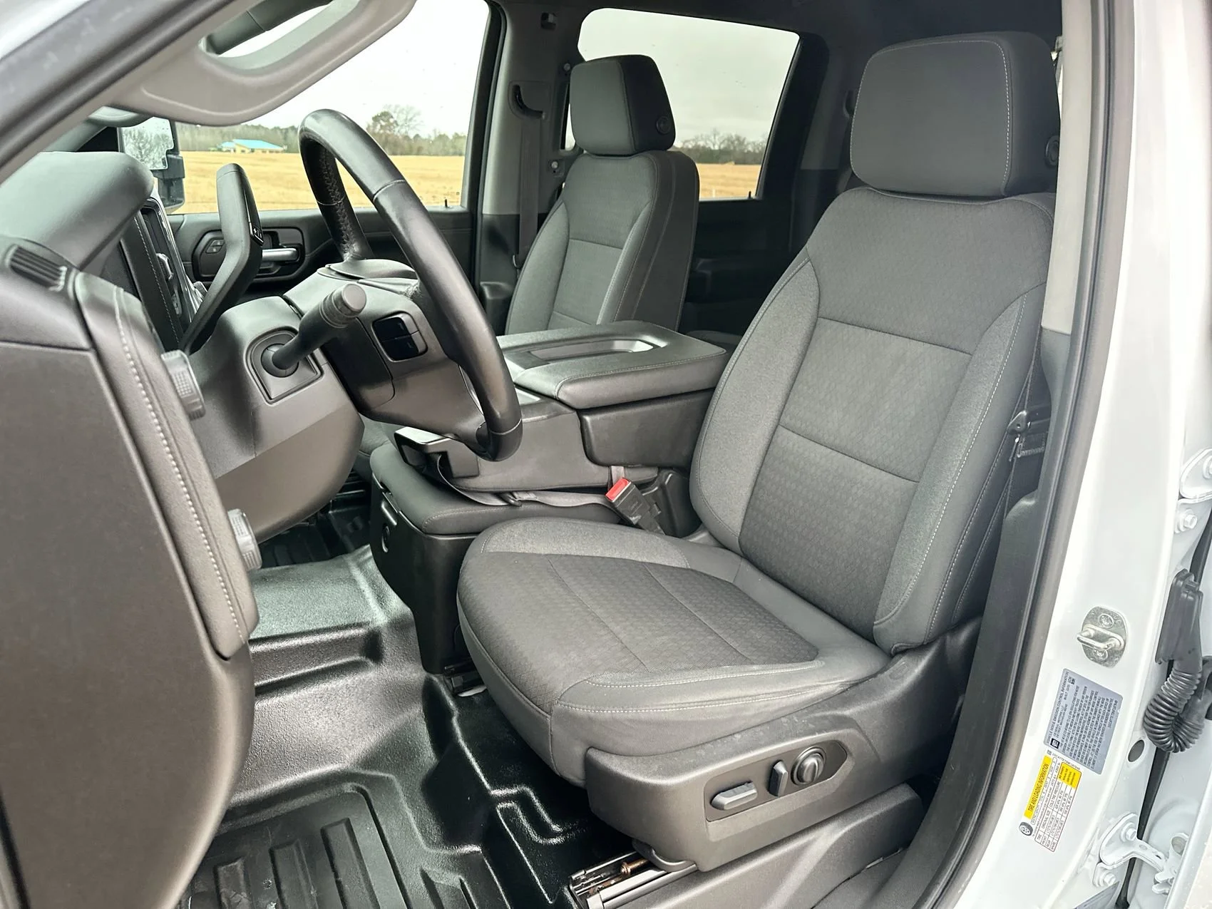 Used 2022 Summit White Chevrolet LT image 11