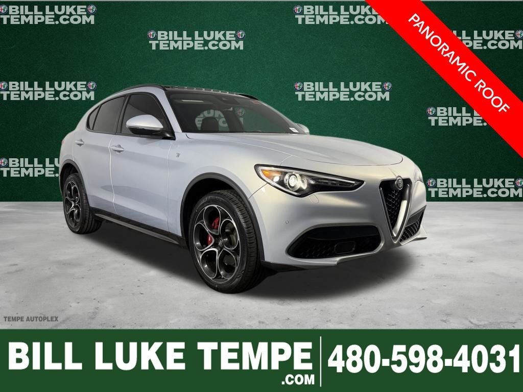 2023 Alfa Romeo Stelvio Ti AWD's photo