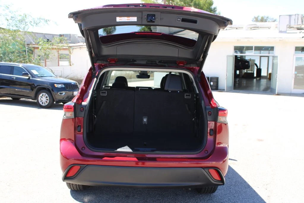 Used 2023 Red Toyota XLE image 11