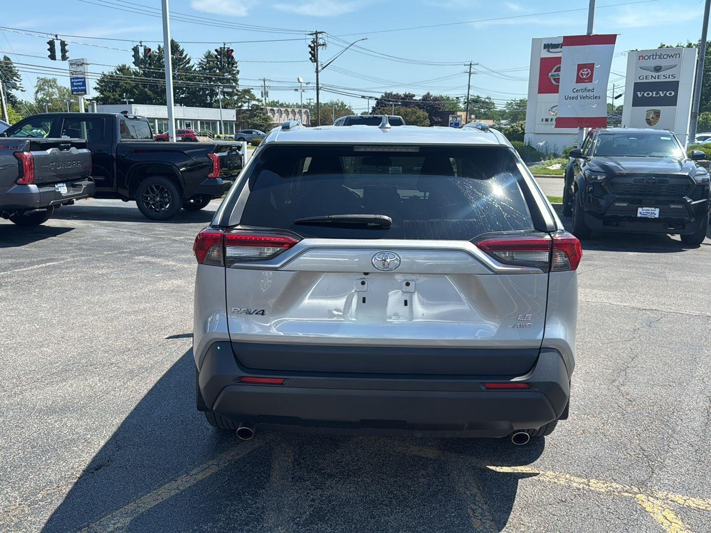 Used 2019 Silver Sky Metallic Toyota LE image 5