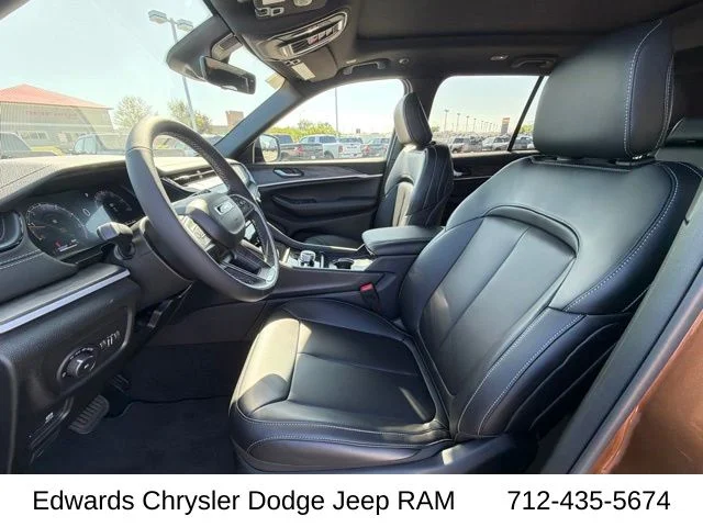 New 2027 Brown Jeep Limited image 14