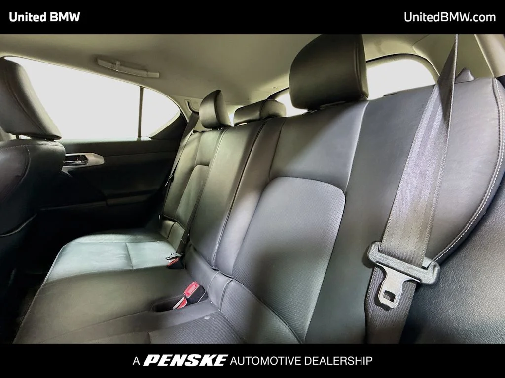 Used 2012 Obsidian Lexus 200h Premium image 13