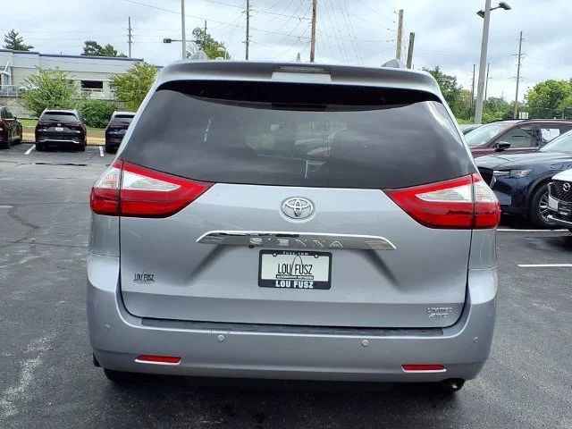 Used 2017 Silver Toyota Limited Premium image 22