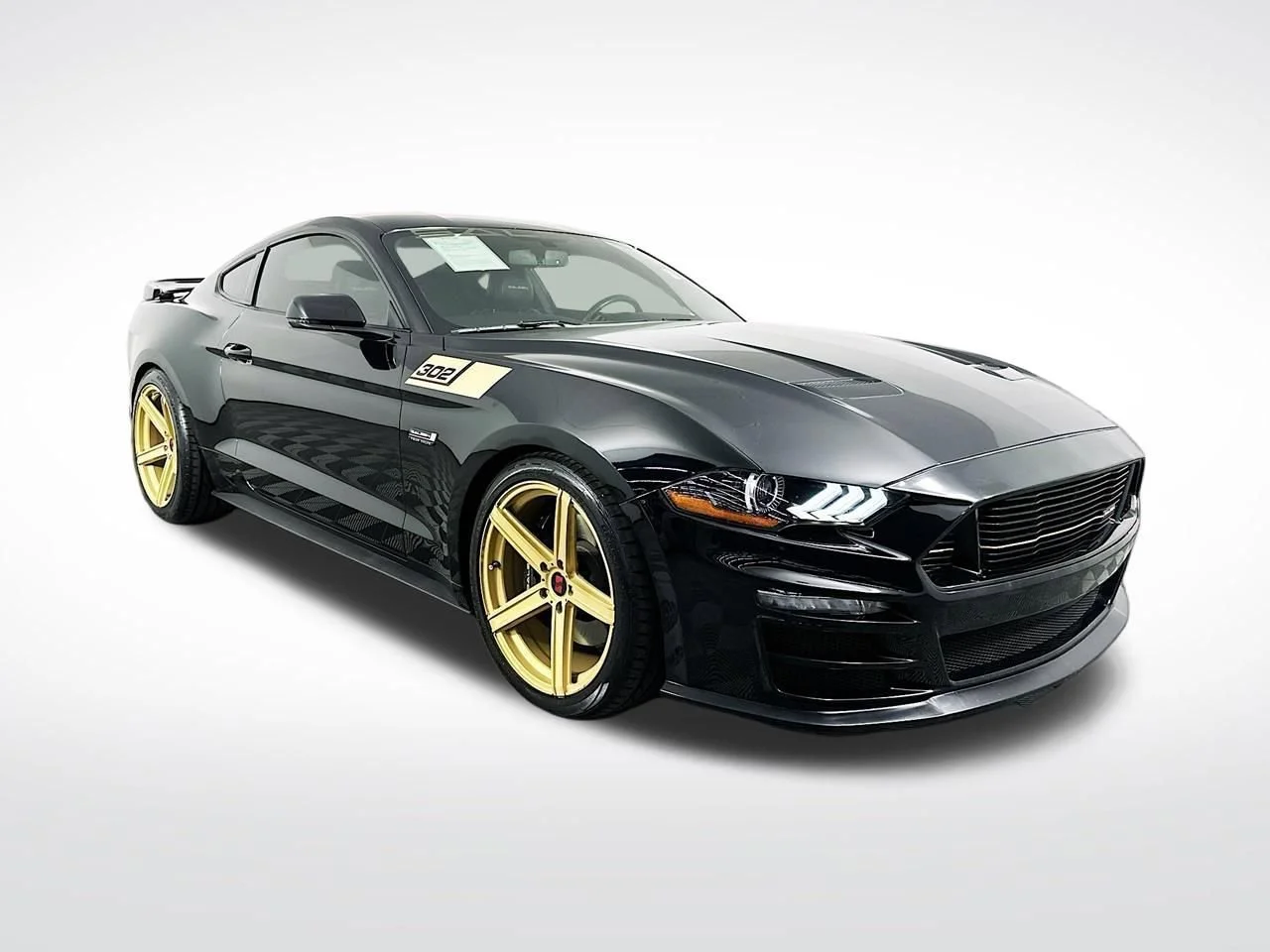 2019 Ford Mustang GT Coupe Premium's photo