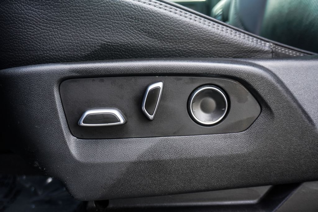 Used 2024 Black GMC Denali image 7