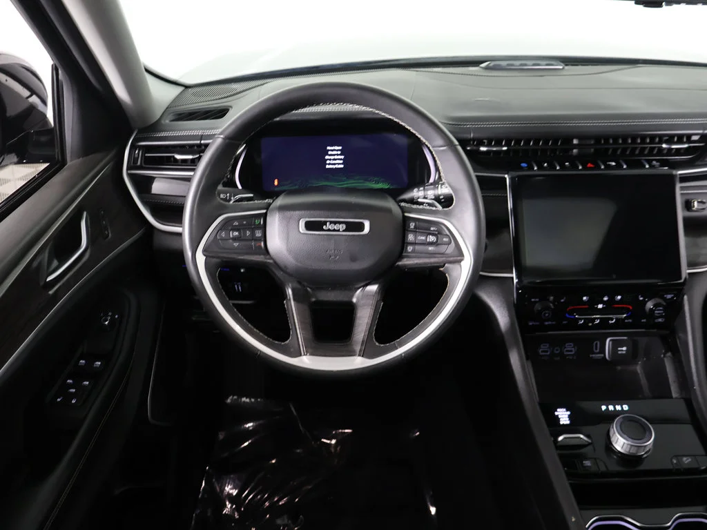 Used 2022 Midnight Jeep 4xe image 41