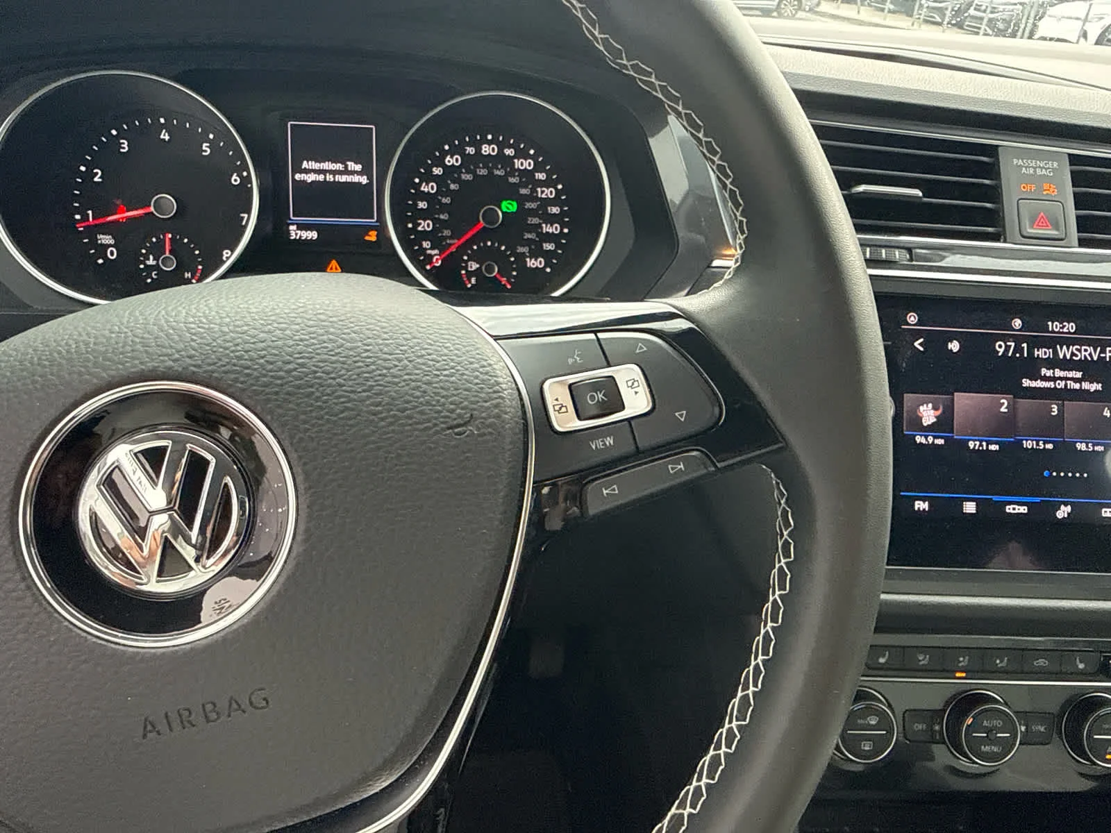 Certified Used 2021 Platinum Gray Metallic Volkswagen SE image 11