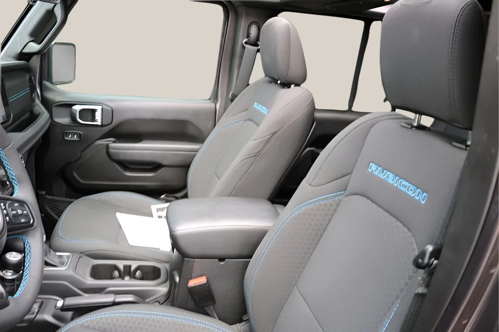 Used 2025 Gray Jeep Rubicon 4xe image 13