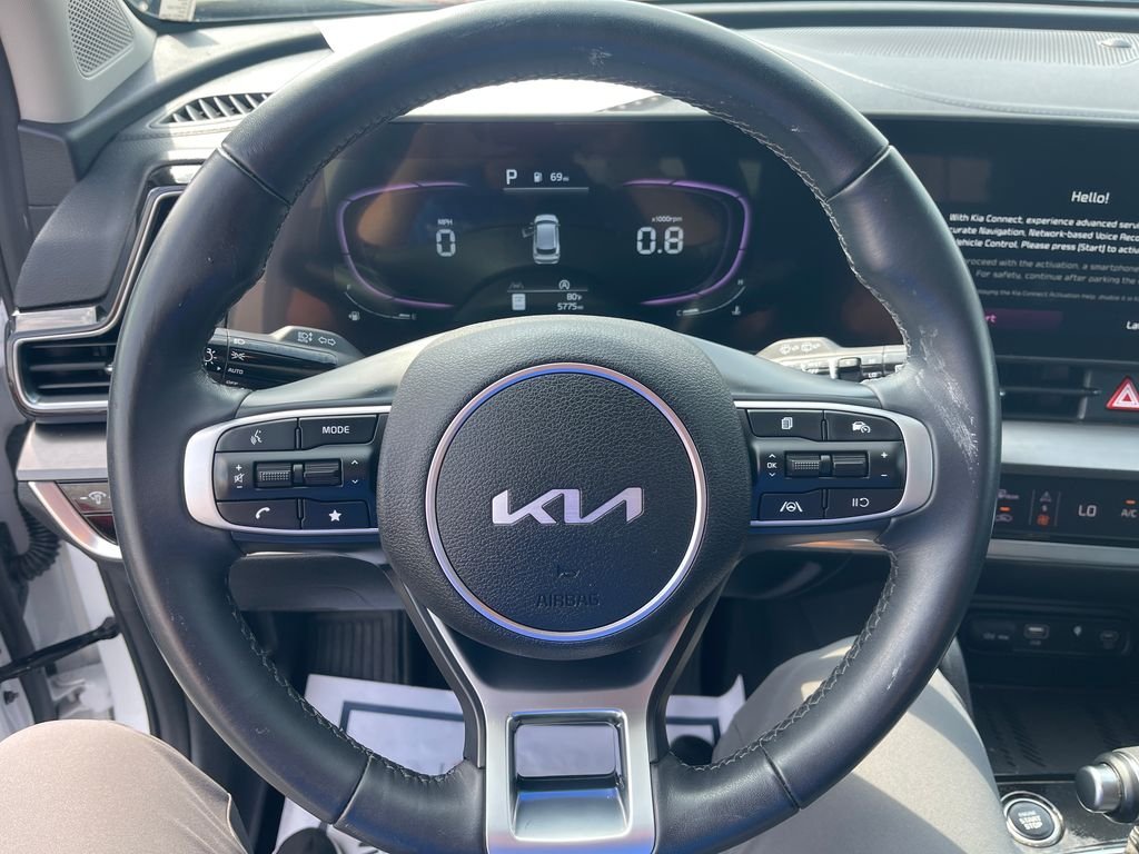 Used 2024 White Kia EX image 17