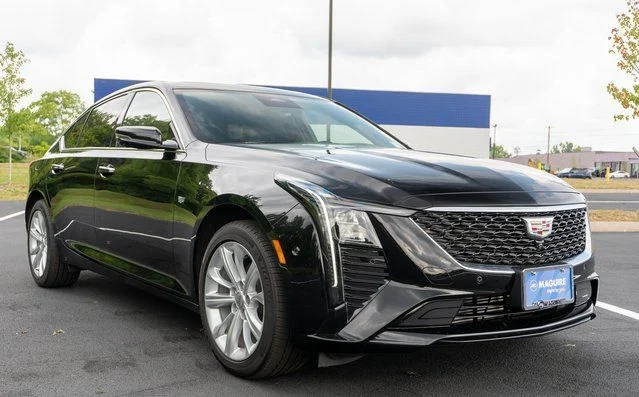 Used 2025 Black Cadillac Premium Luxury image 4