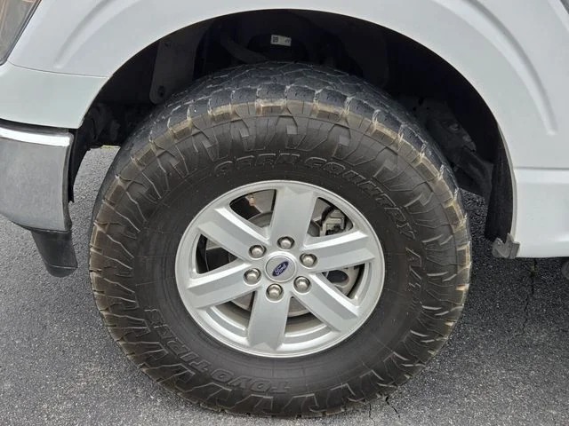 Used 2022 White Ford XLT image 17