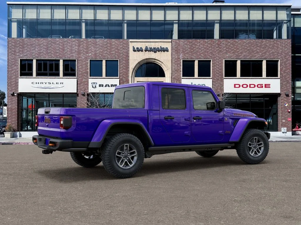 New 2026 Reign Exterior Paint Jeep Mojave X image 4