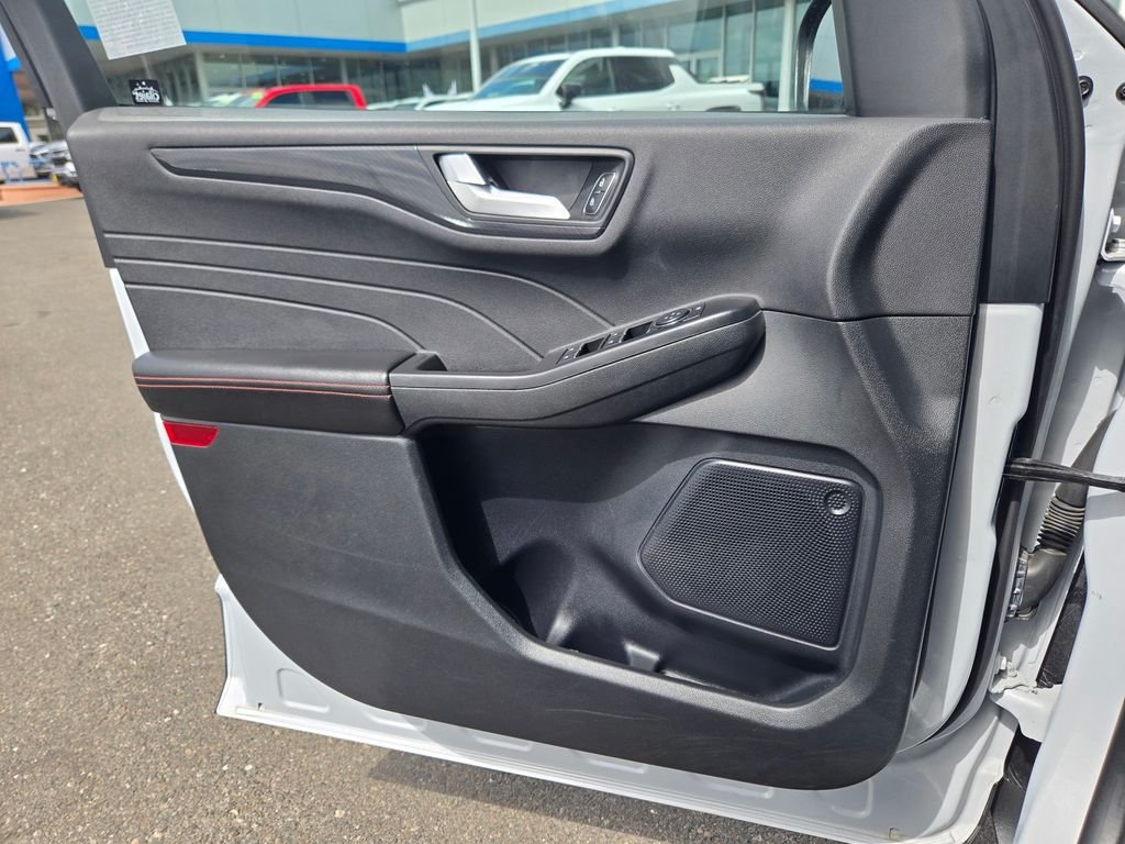Used 2025 Silver Ford ST-Line image 12