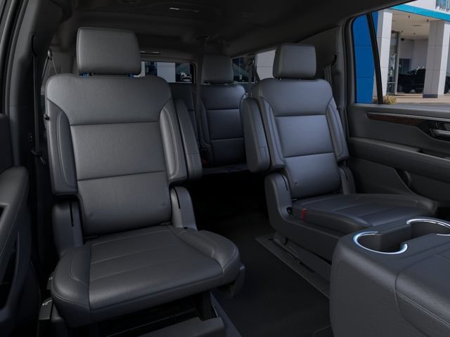 2026 Chevrolet Suburban LT - Photo 18