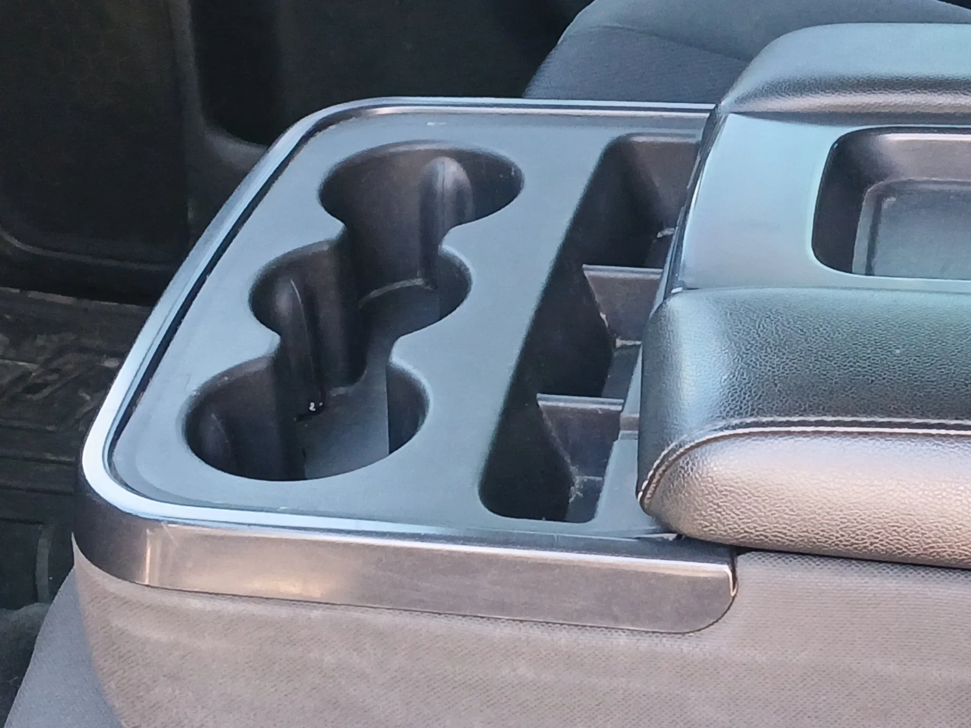 Used 2014 Silver Ice Metallic Chevrolet LT image 13