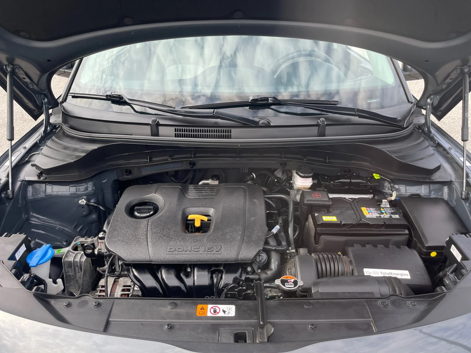 Certified Used 2024 Gravity Gray Kia LX image 18