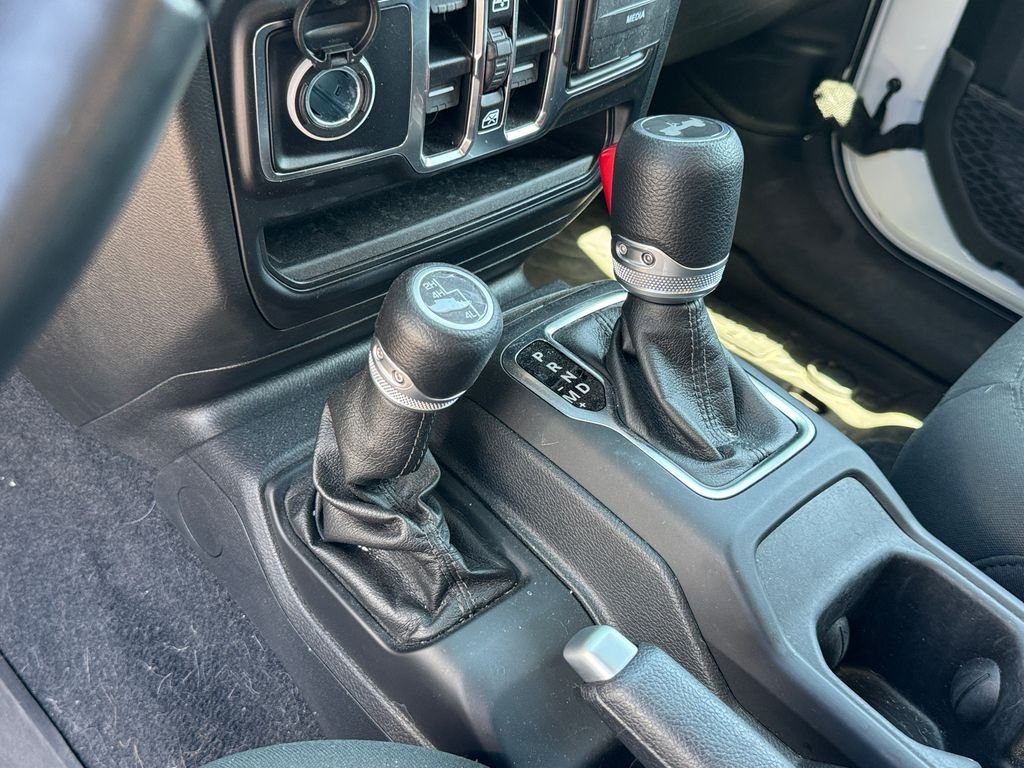 Used 2021 White Jeep Unlimited Sport S image 23